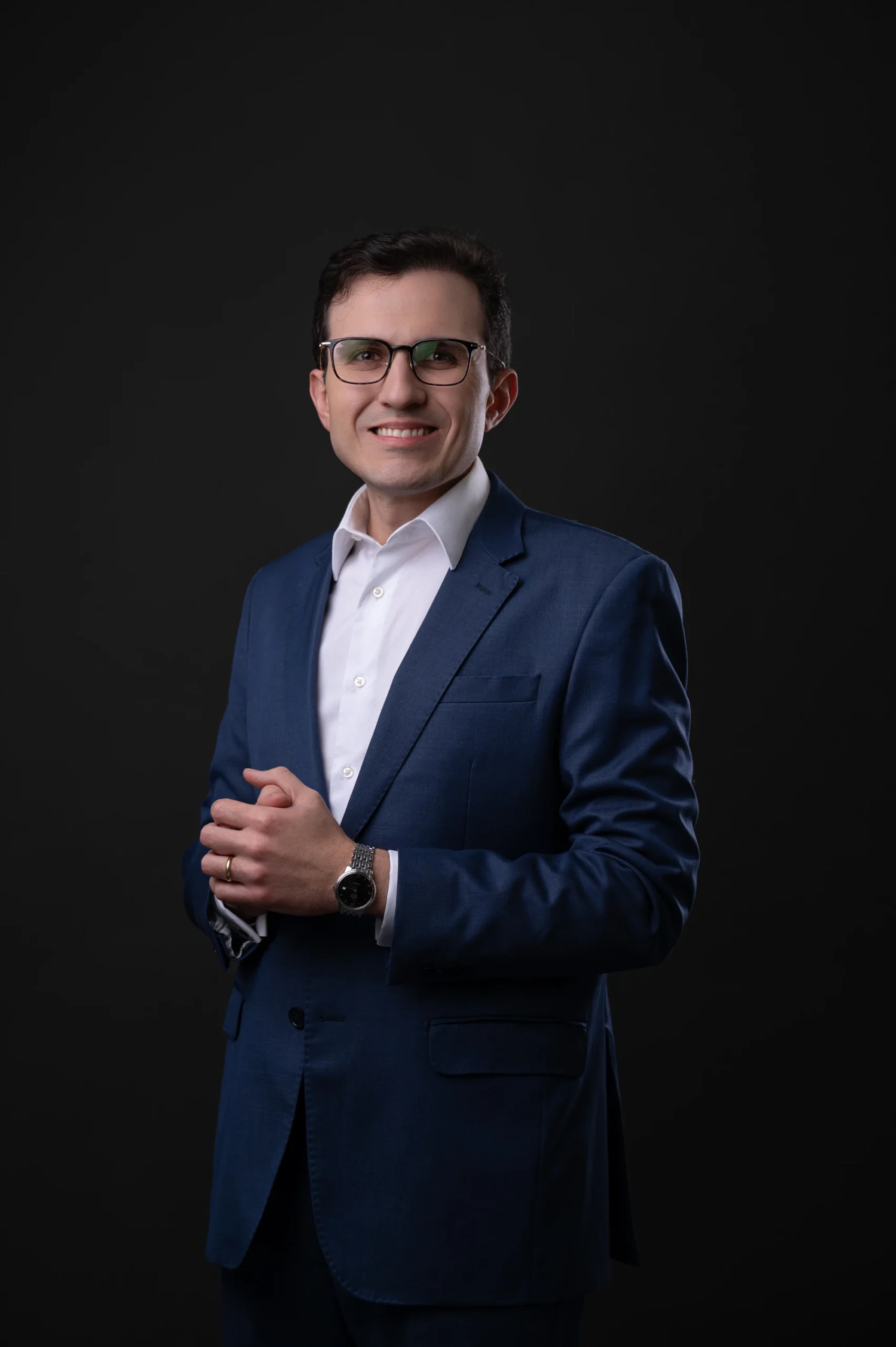 Dr. Kléver Forte de Oliveira - Formação HCFMUSP e Membro Titular SBN
