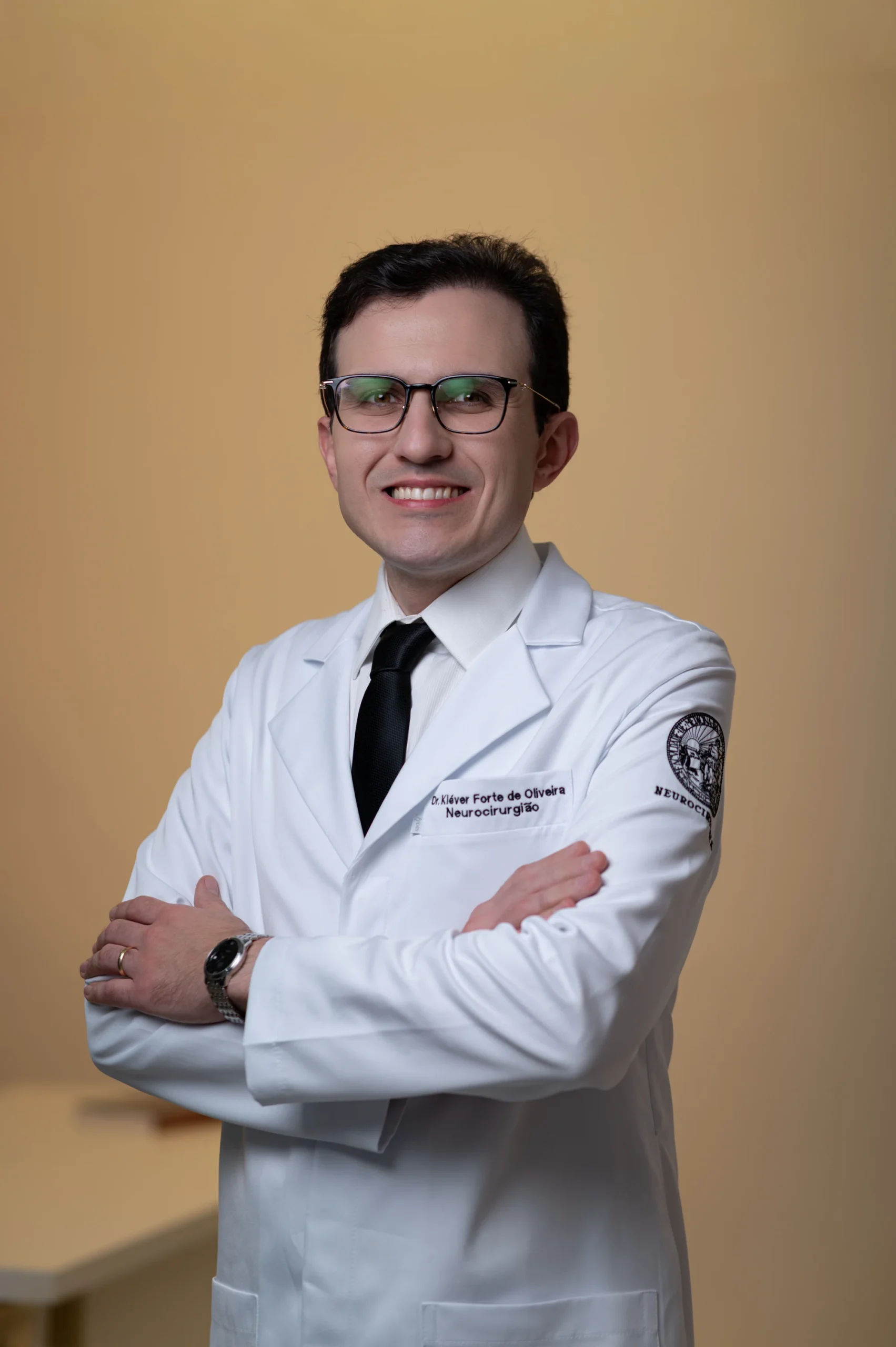 Dr. Kléver Forte de Oliveira - Neurocirurgião Especialista HCFMUSP
